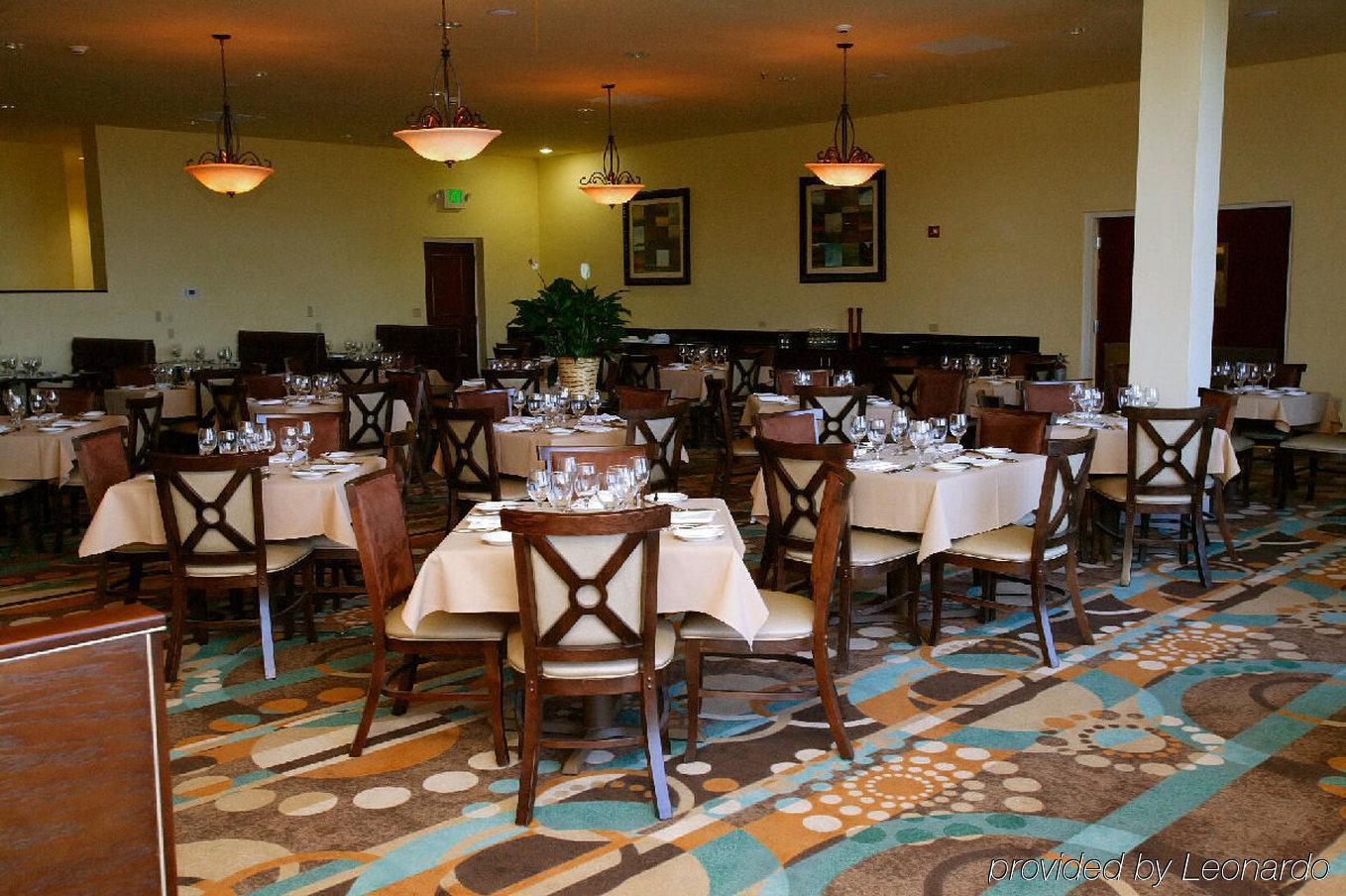 Holiday Inn Hotel & Suites Beaufort At Highway 21, An Ihg Hotel Restaurace fotografie